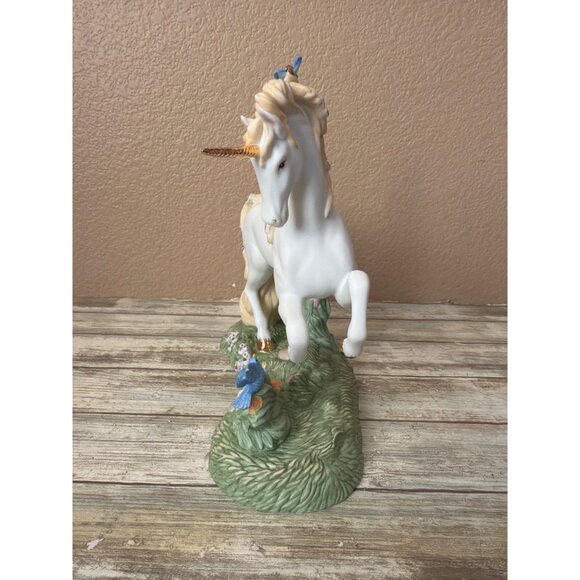Princeton Gallery Wish Upon a Butterfly Porcelain Unicorn Figurine 2006 - Picture 3 of 15